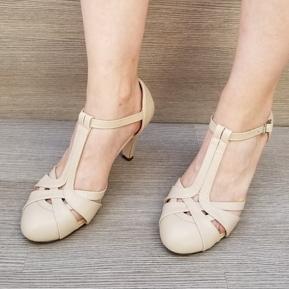 Nude Vintage 1920's Style Rockabilly Heels - Picture 4 of 8